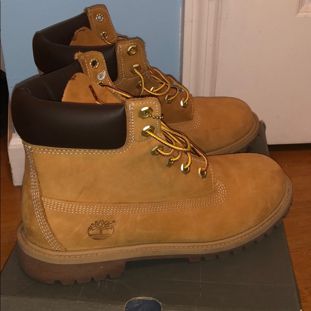 Timberland boots (Comes with shoe box)